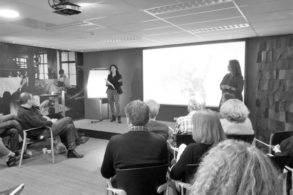 eBirds & Erfgoed Zeeland - vrouwen geven social media training